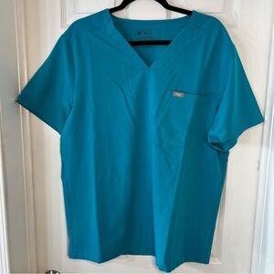 FIGS Men's Blue‎ V-Neck Shirt Size Large